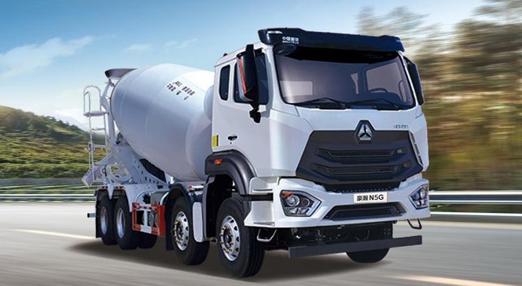 Caminhão betoneira Howo N 8X4