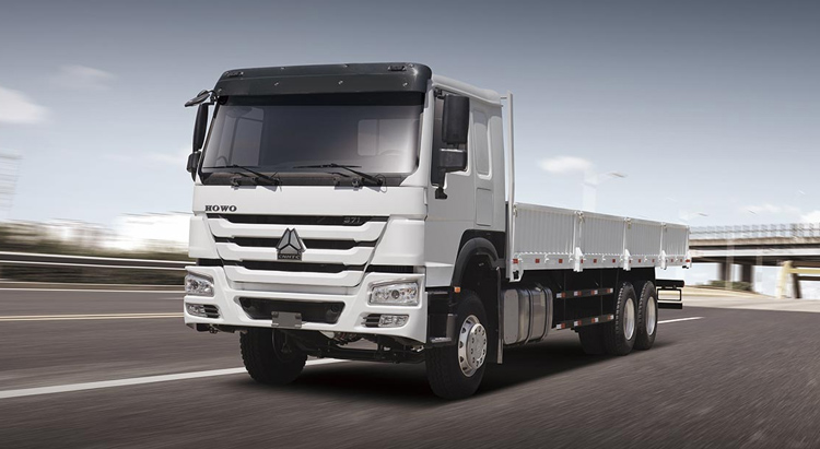 Camião Trator Howo 6X4