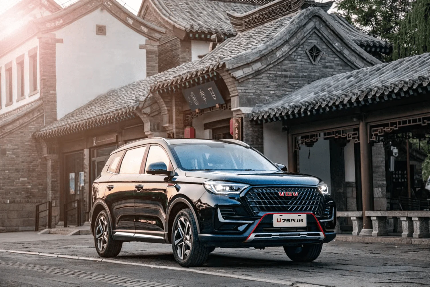 Sinotruk SUV U75 PLUS